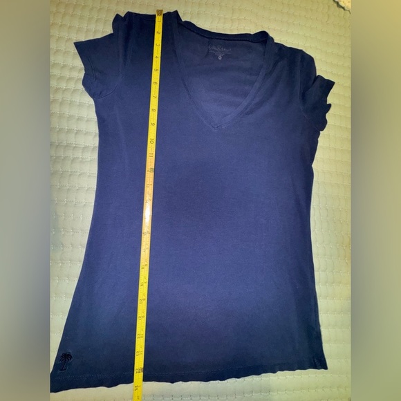 Lilly Pulitzer Navy V-Neck Women’s Top. Size XS. VGUC - Picture 8 of 10